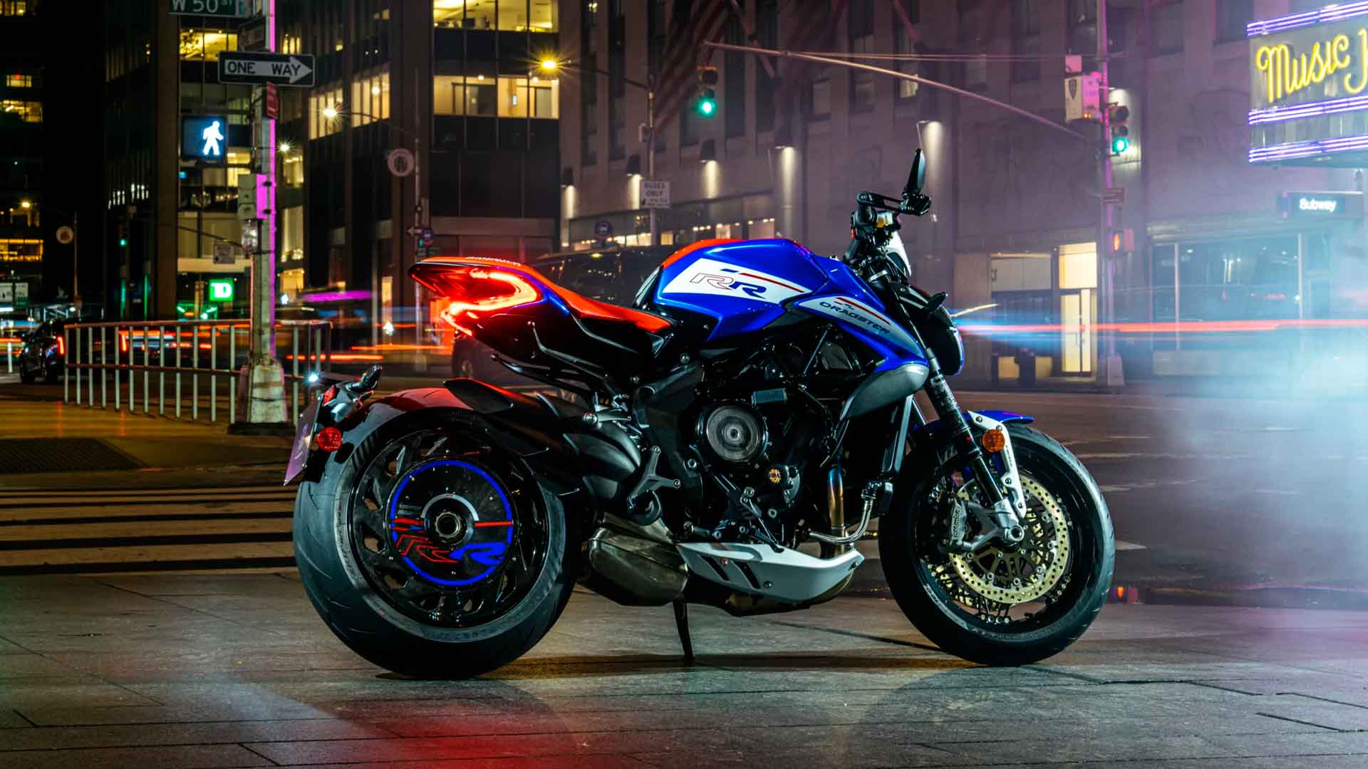 MV Agusta Dragster RR SCS America: Uma Obra de Arte Sobre Rodas