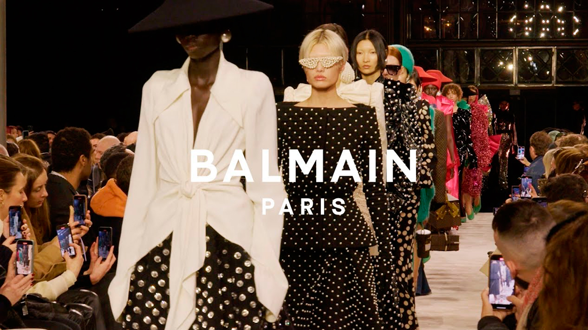 Reveja o Desfile da Balmain no Paris Fashion Week 2023