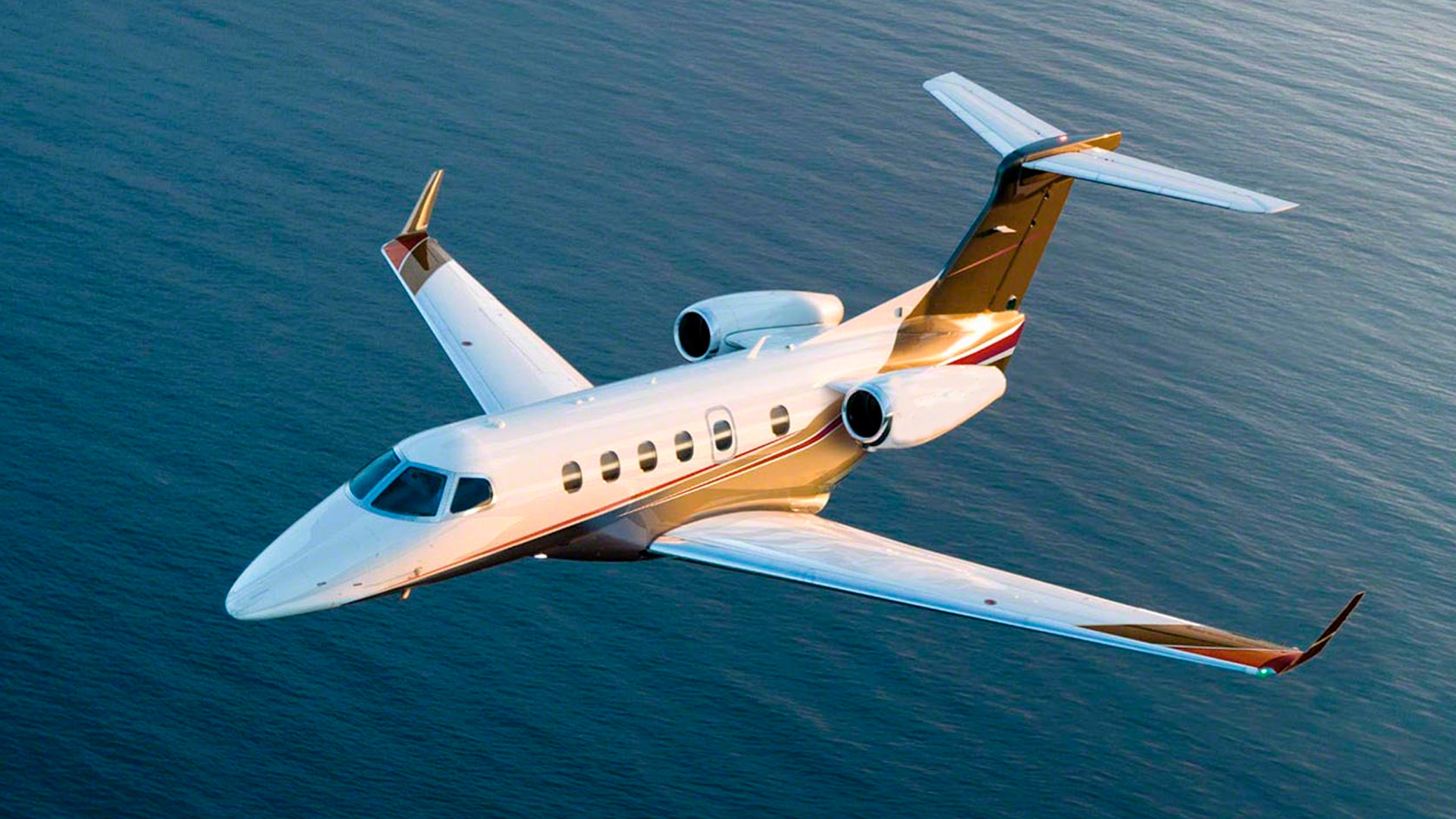 O Embraer Phenom 300: Uma Obra-Prima da Aviação Executiva e o Jato Mais Vendido do Mundo