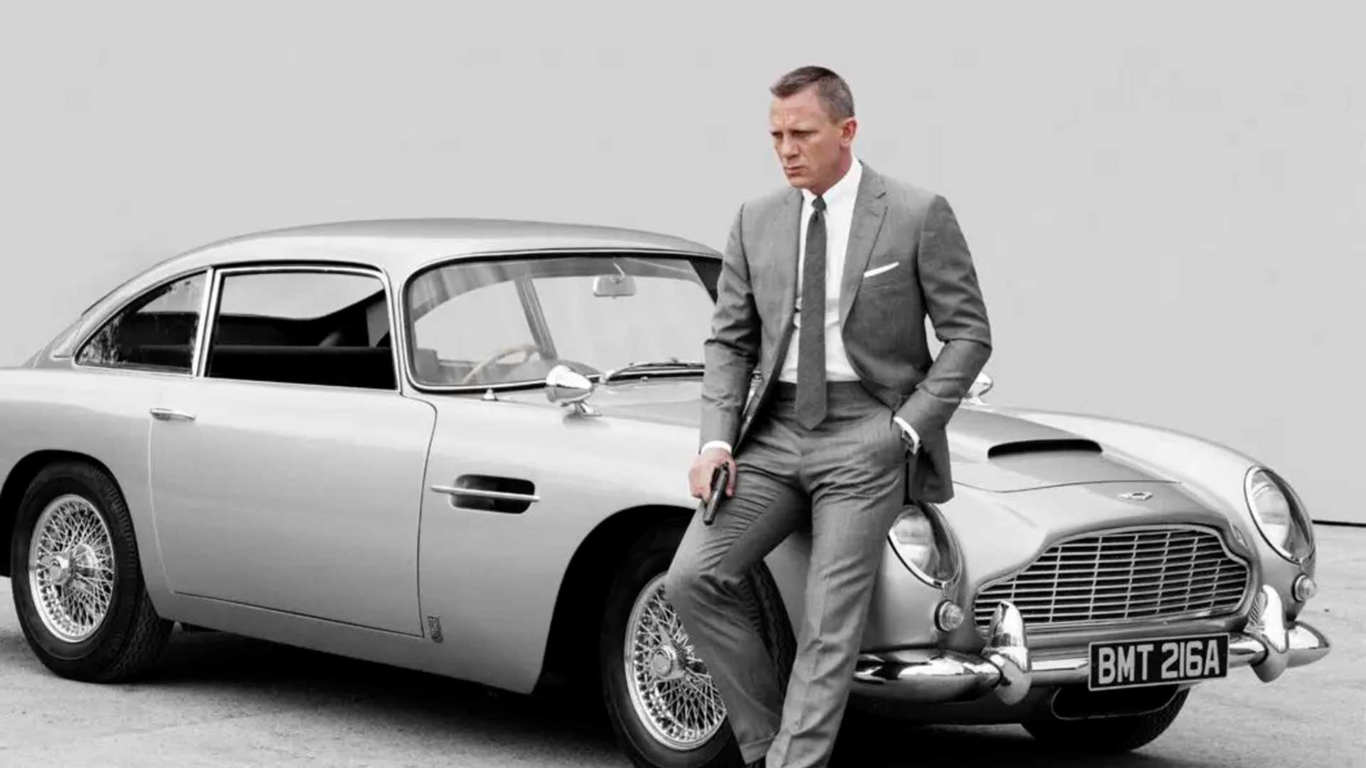 Icônico Aston Martin DB5 de James Bond