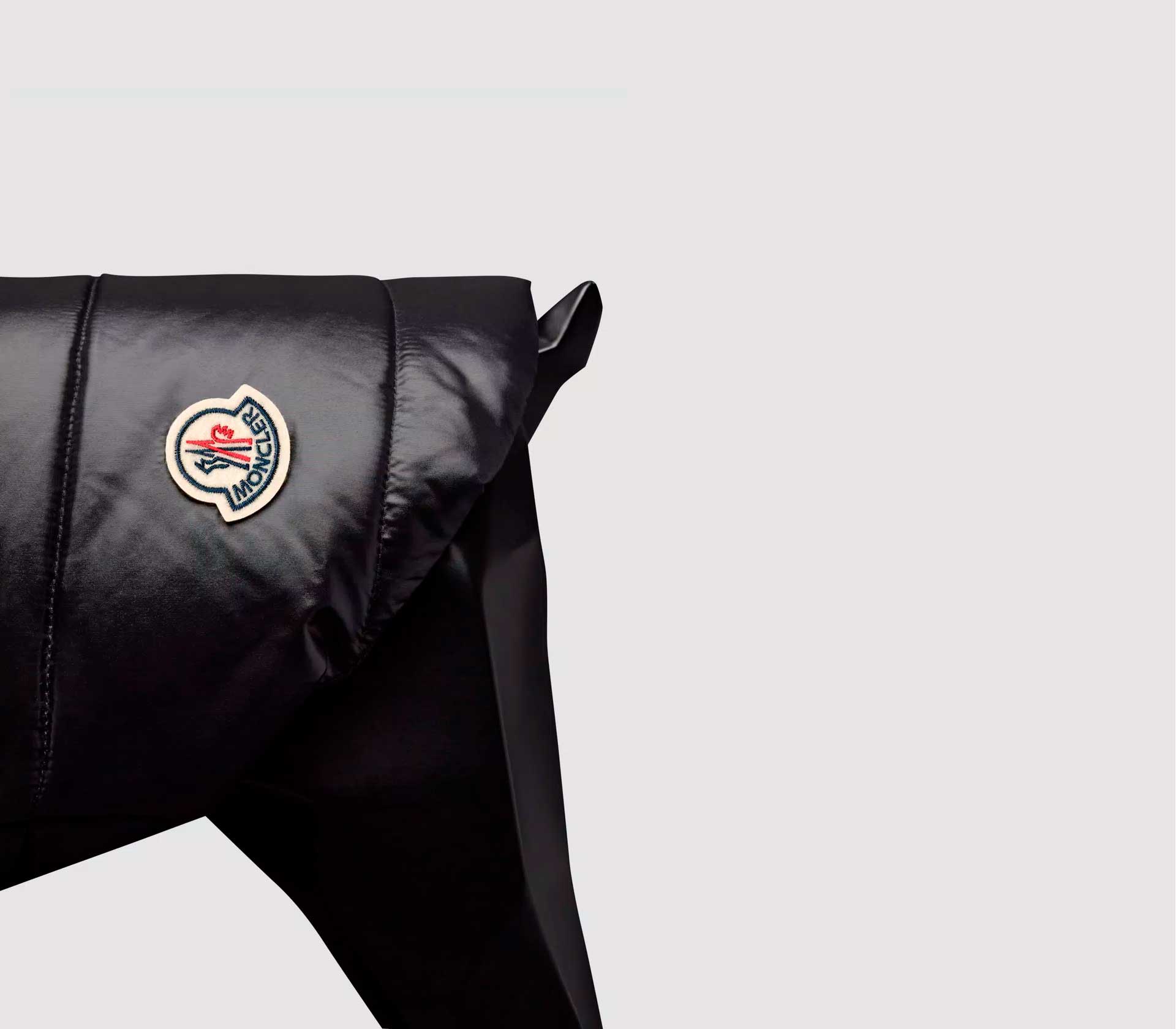 Casaco para Pet com Capuz Re-Nylon - Preto