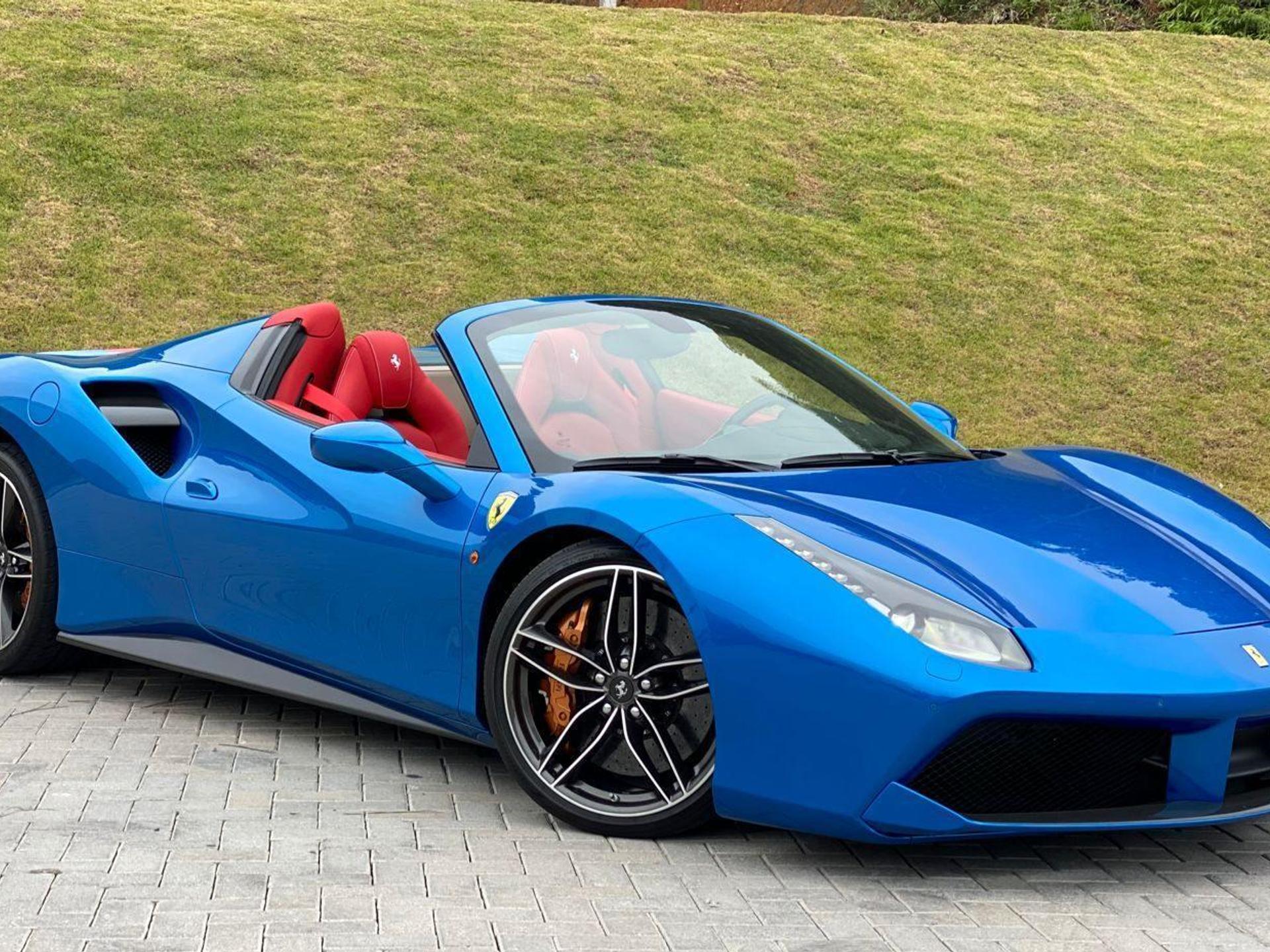 FERRARI - 488 Spider