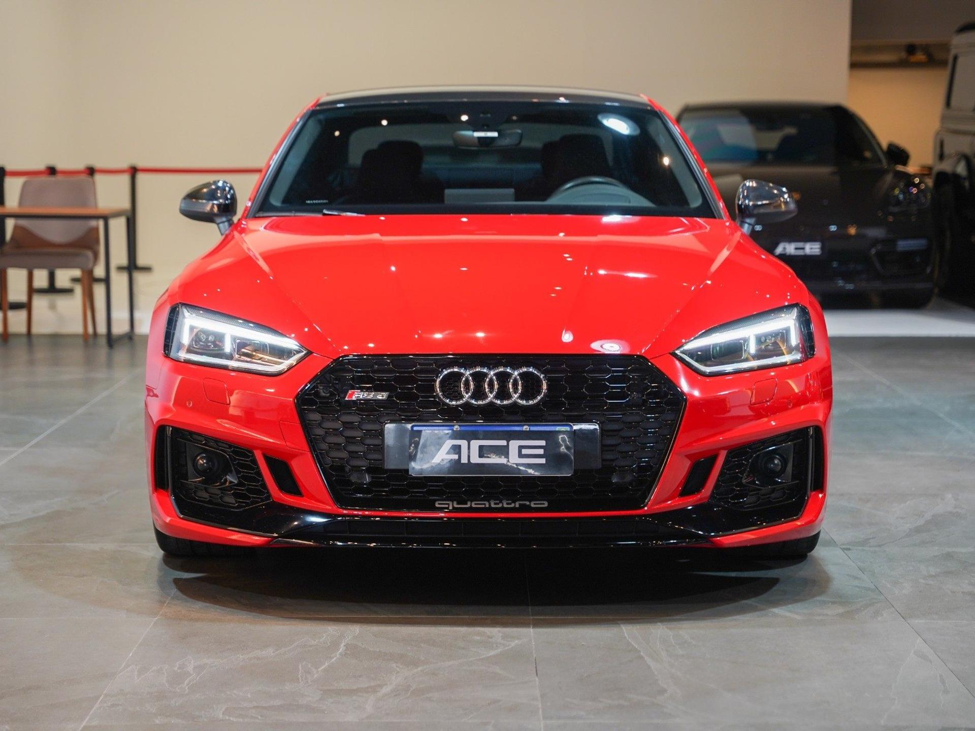 AUDI - RS5