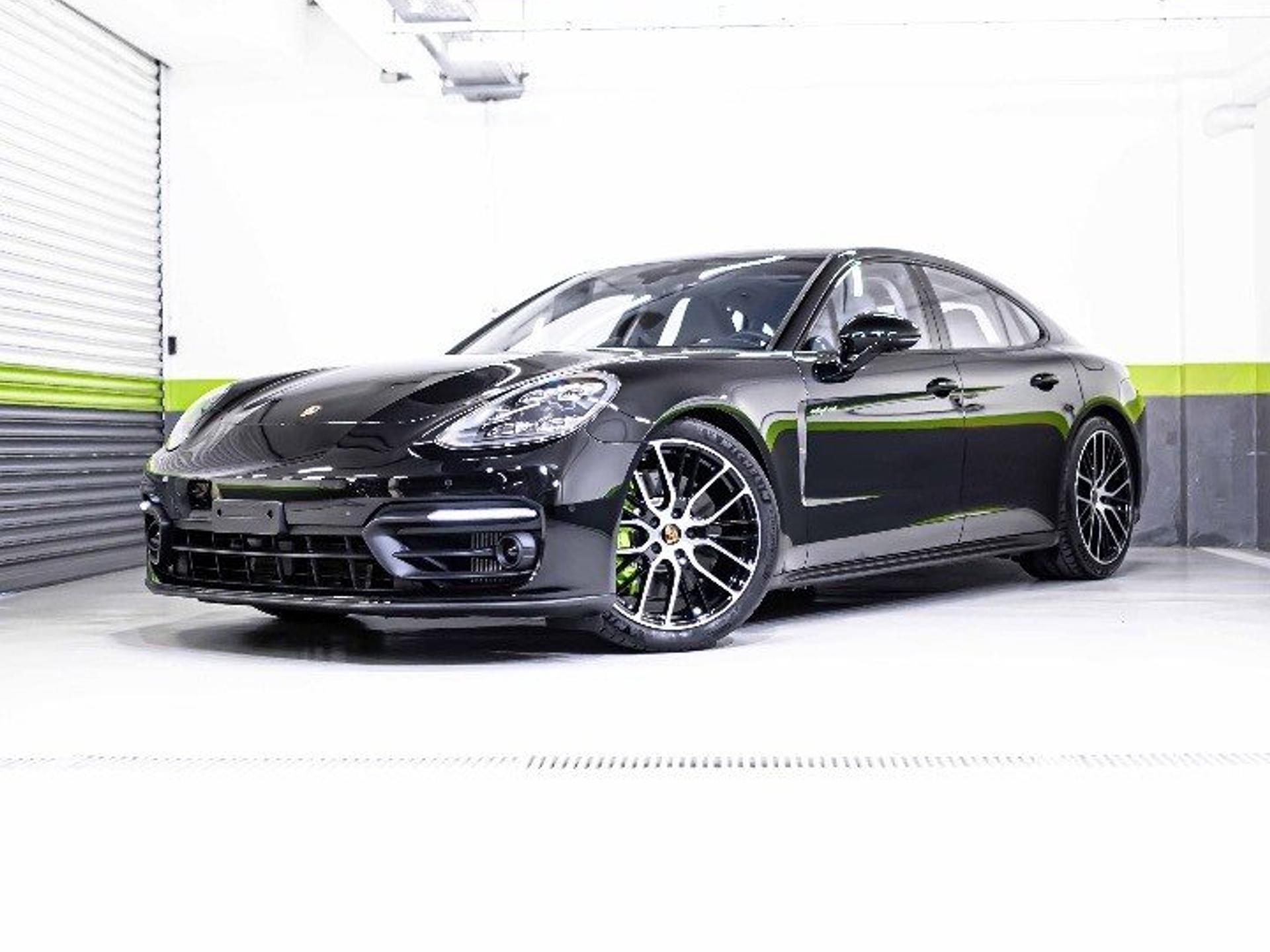 PORSCHE - Panamera