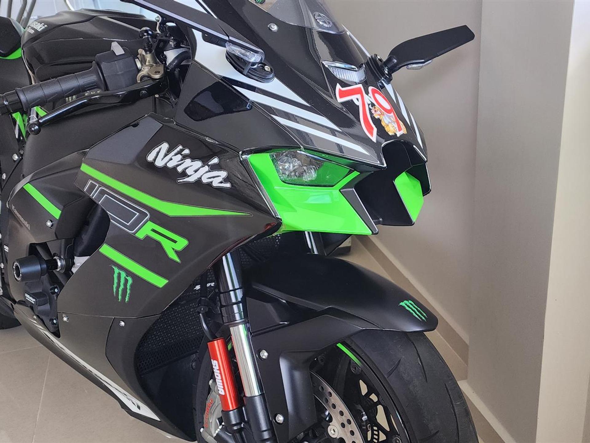 KAWASAKI - Ninja ZX-10R