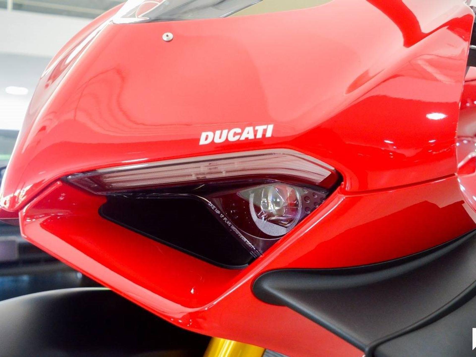 DUCATI - Panigale V4 / Panigale V4S / Panigale V4 Speciale