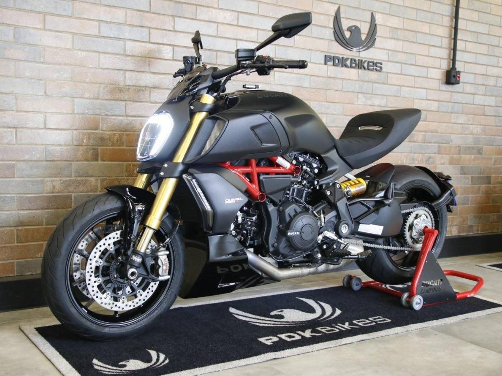 DUCATI - Diavel