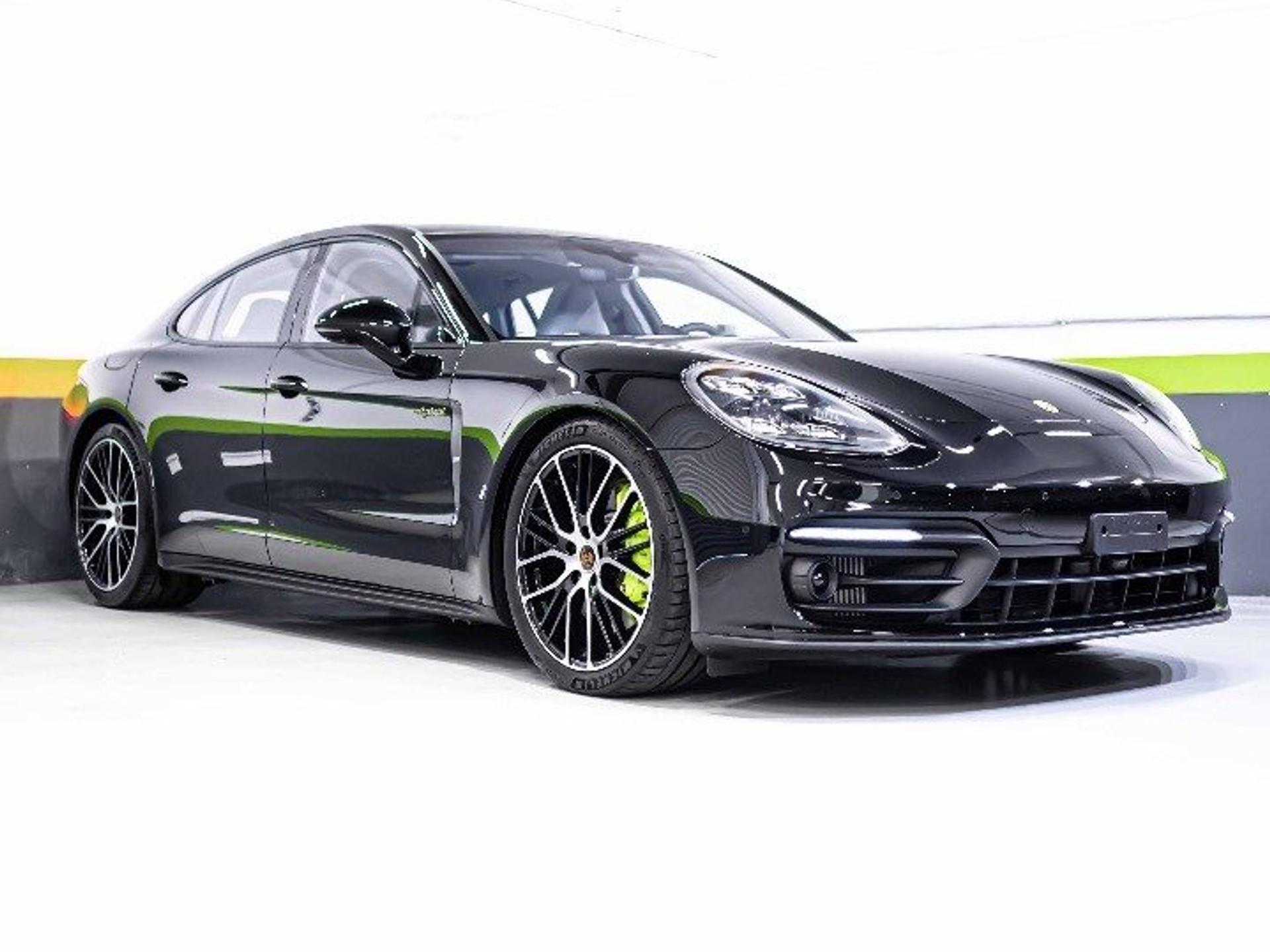 PORSCHE - Panamera