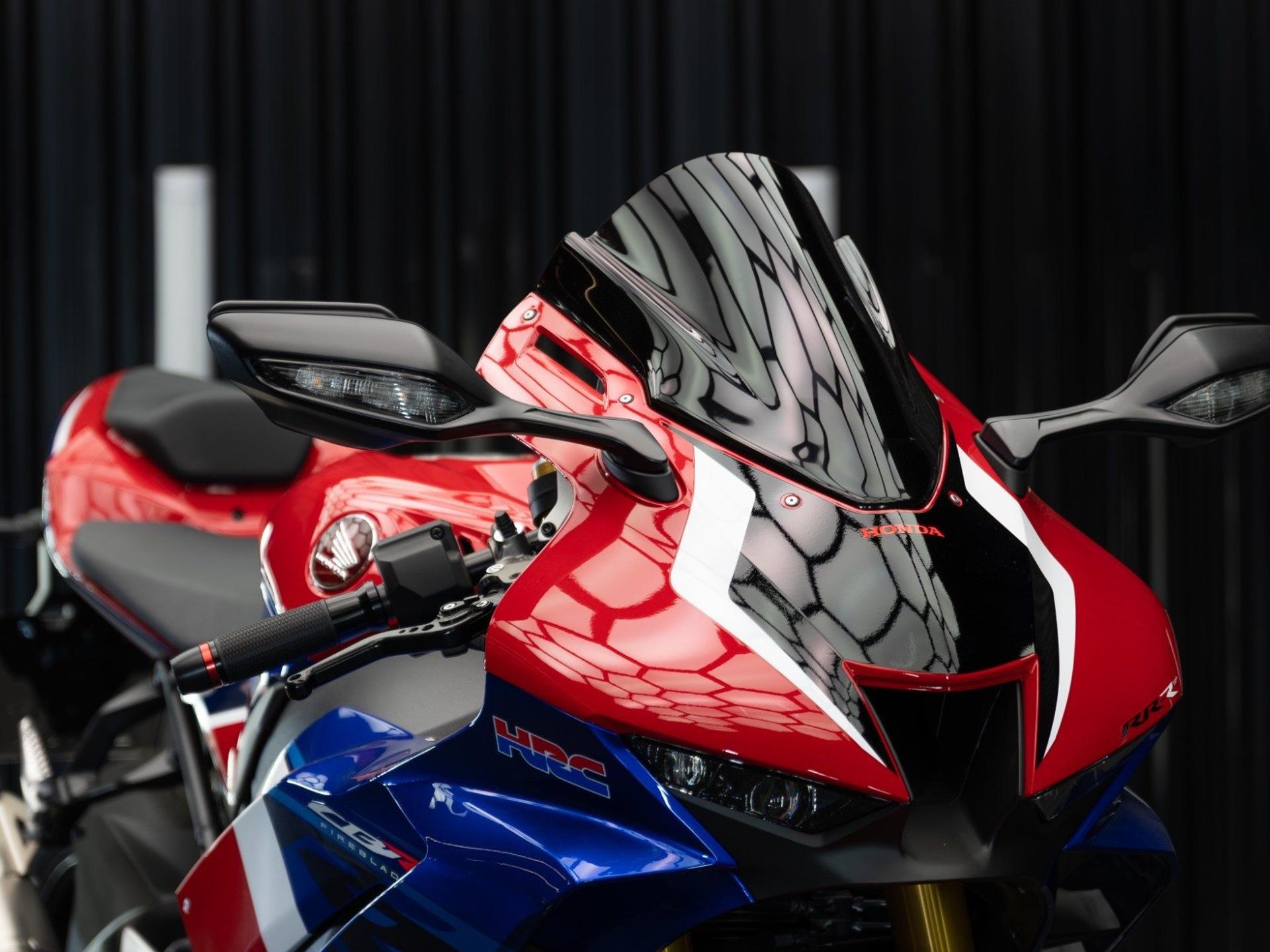 DUCATI - Panigale V4 / Panigale V4S / Panigale V4 Speciale