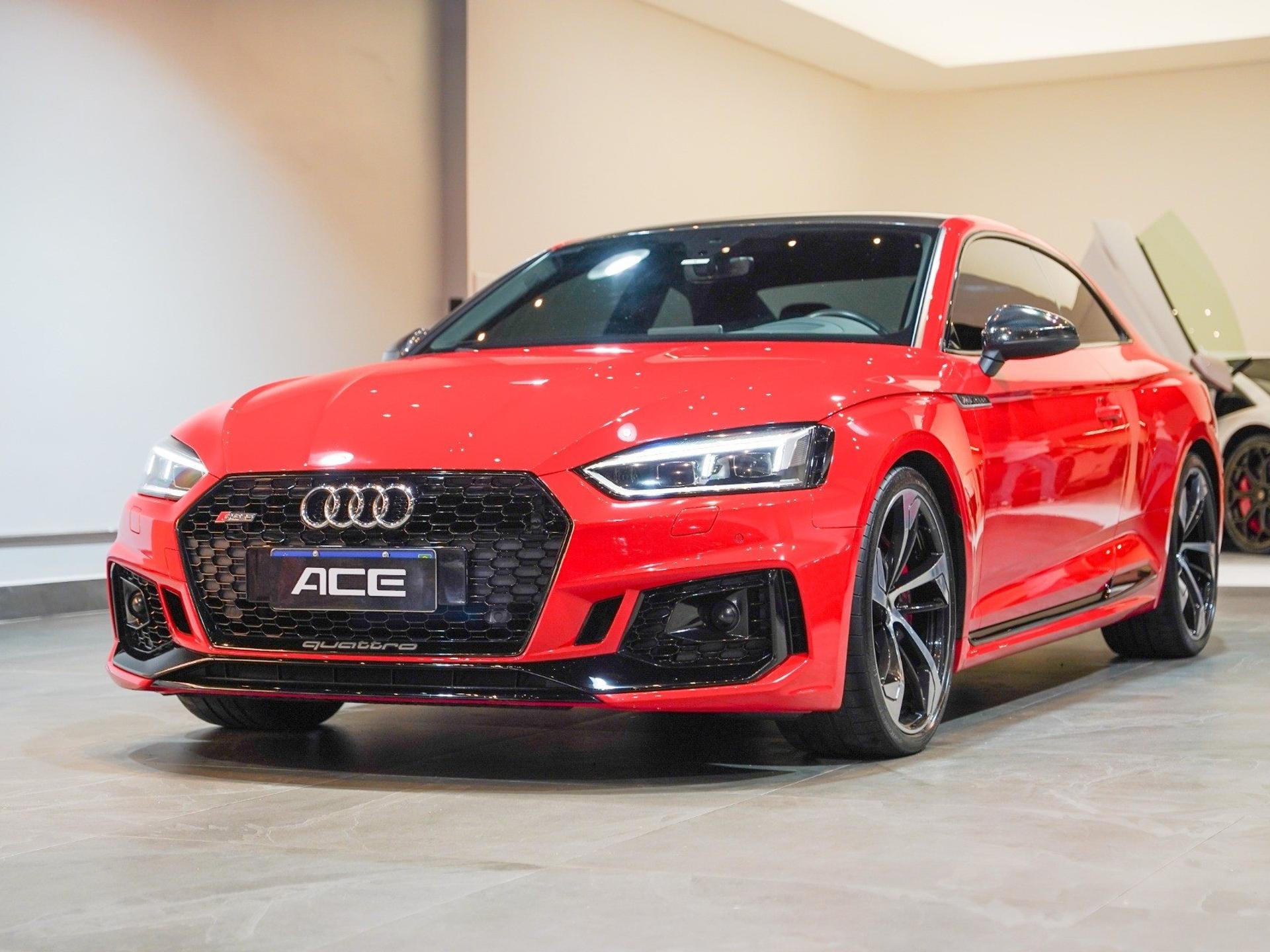 AUDI - RS5