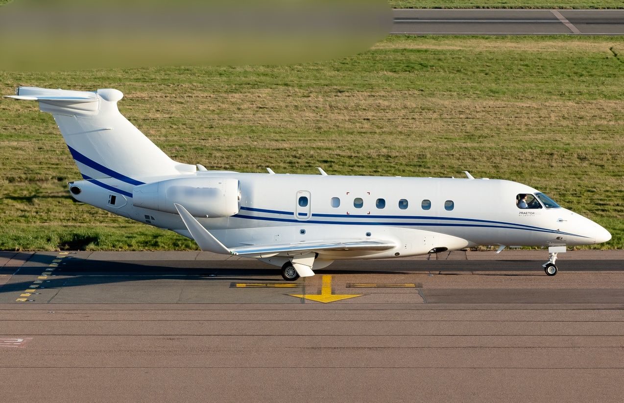 Bombardier - Learjet 70