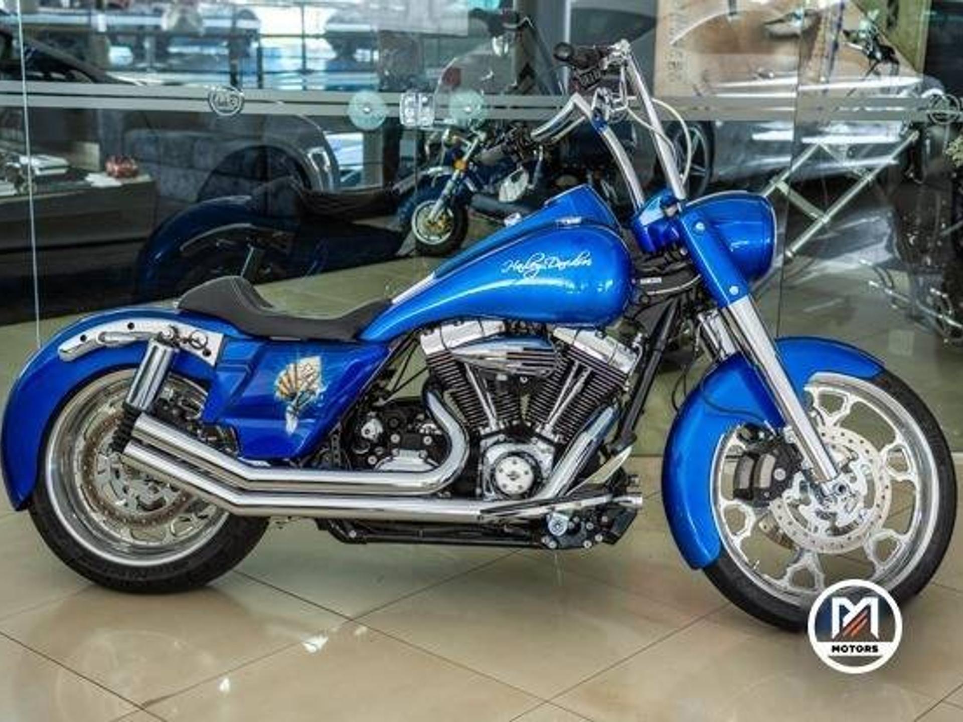 HARLEY DAVIDSON - Softail Custom