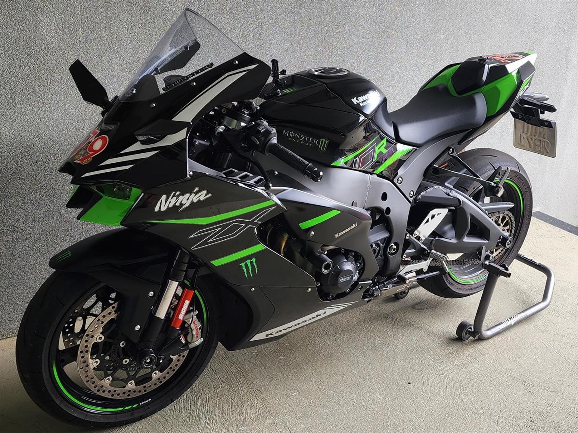 KAWASAKI - Ninja ZX-10R