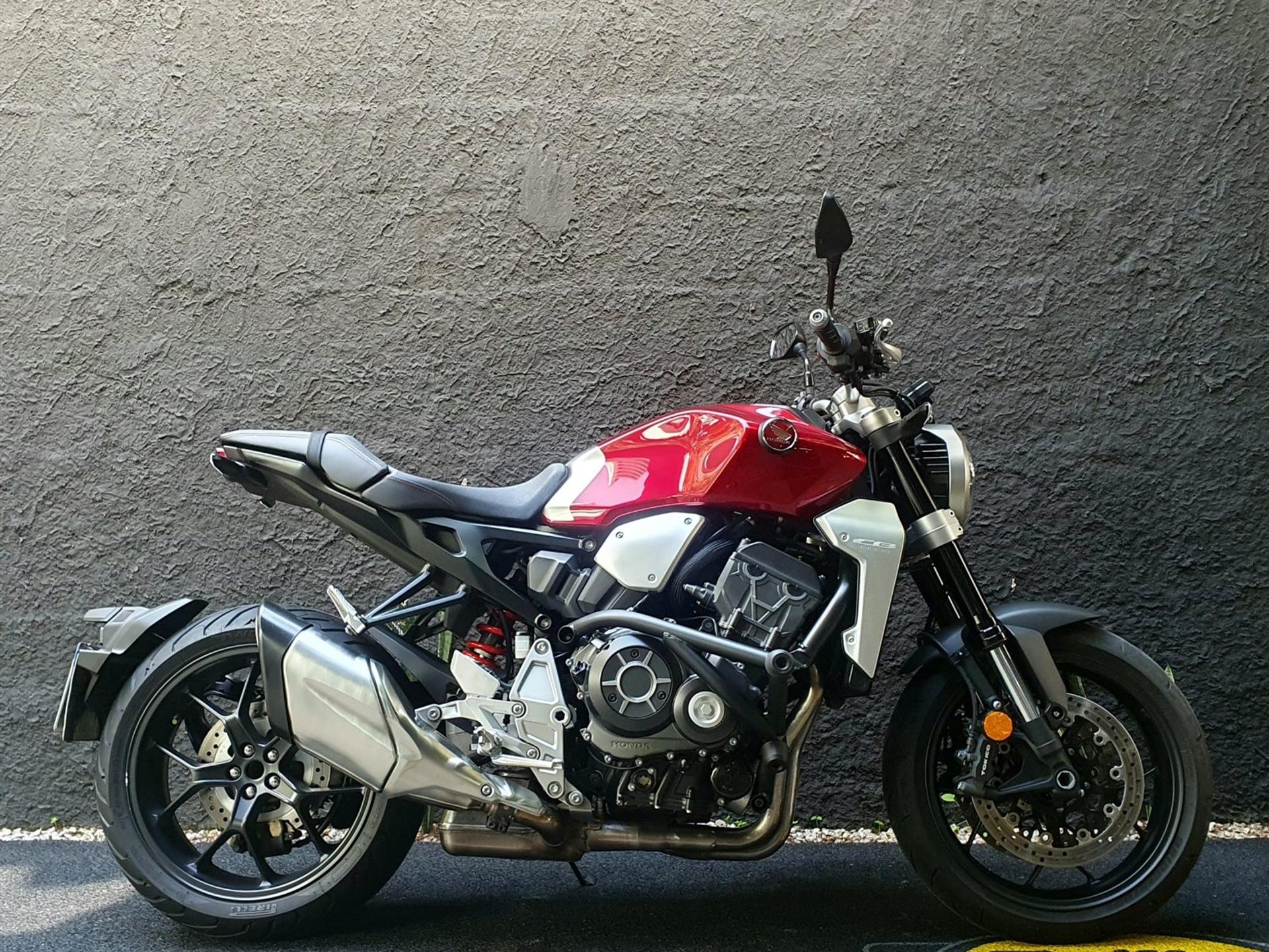 HONDA - CB1000R