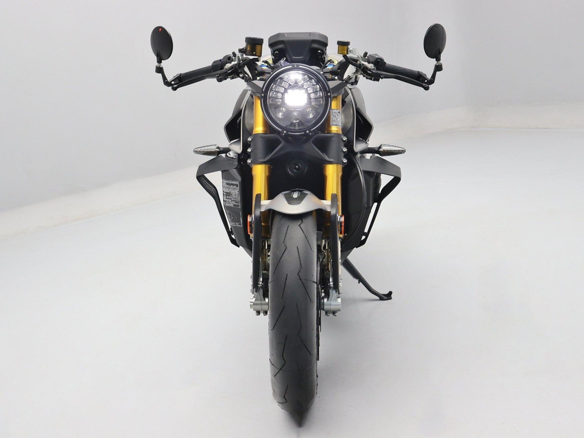 KAWASAKI - Z1000