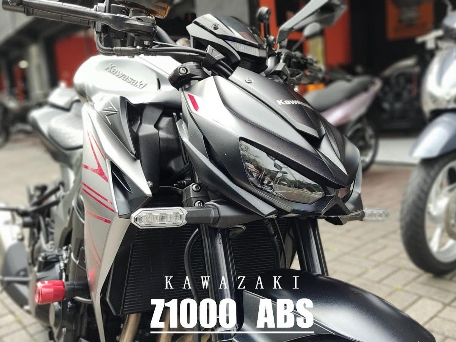 KAWASAKI - Z1000