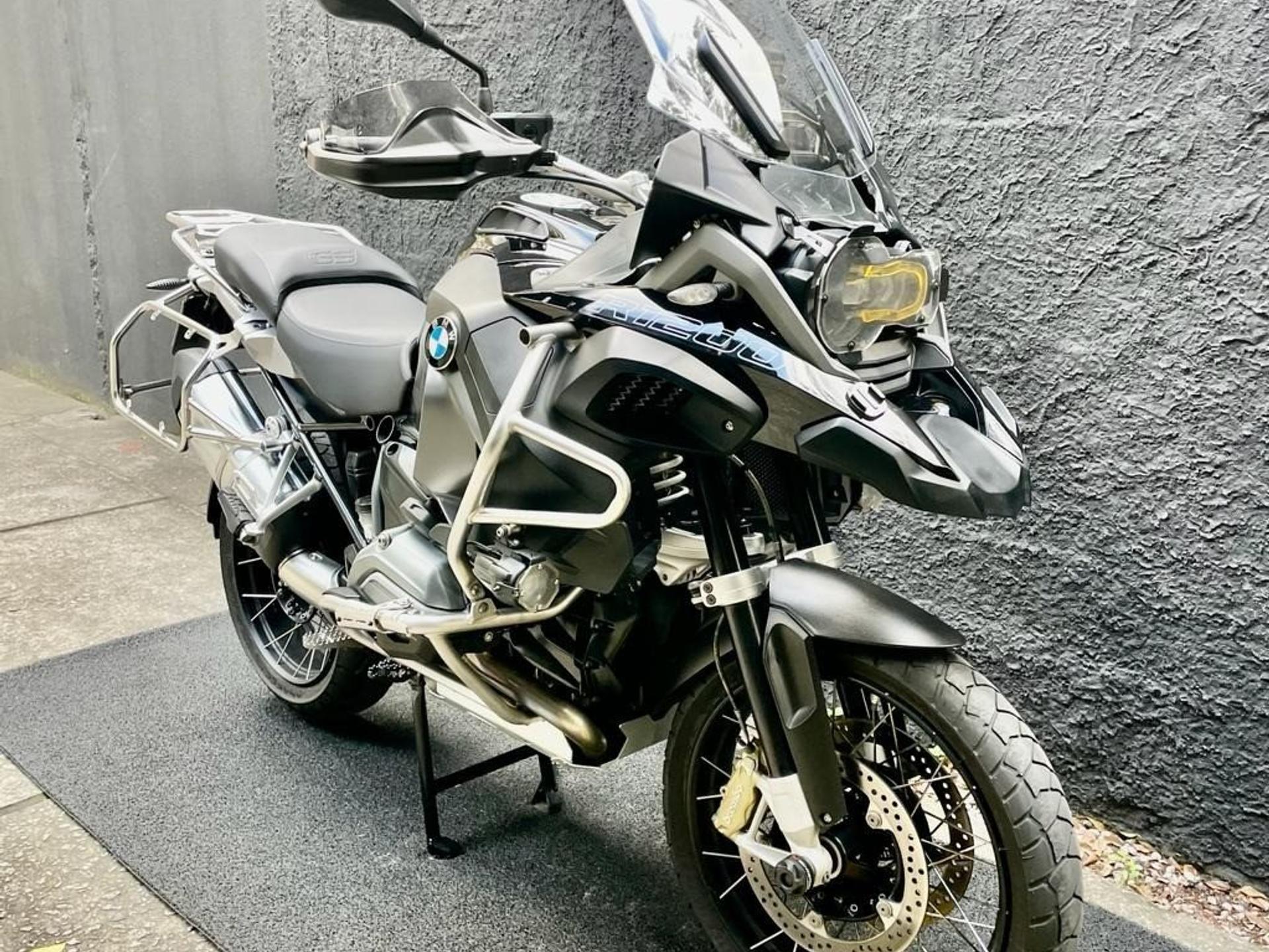 BMW - R 1200 GS