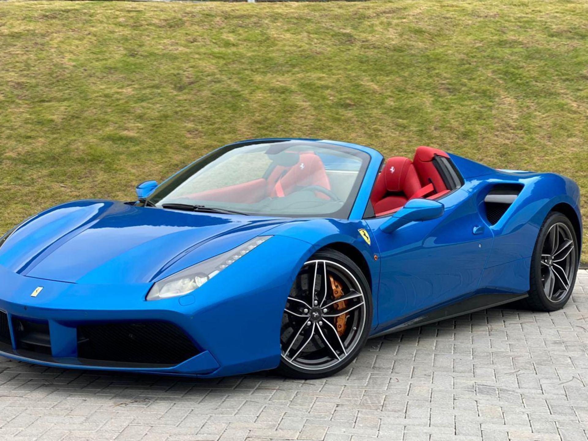 FERRARI - 488 Spider