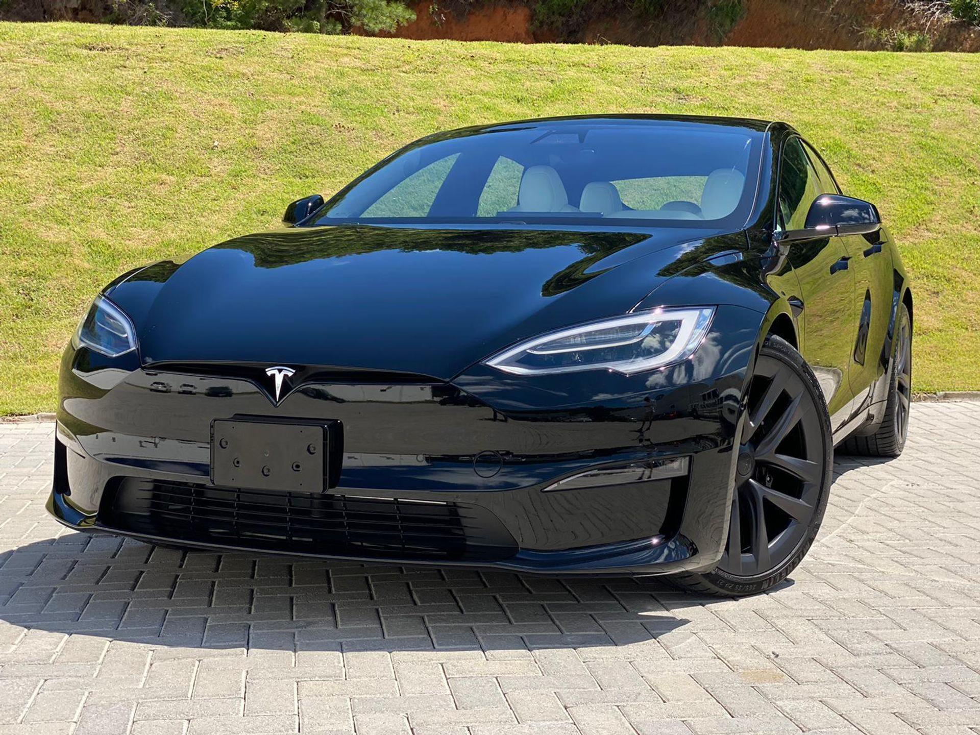 TESLA - Model S